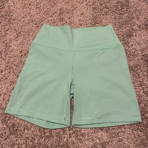 Women’s large Yogalicious Lux high waisted biker shorts